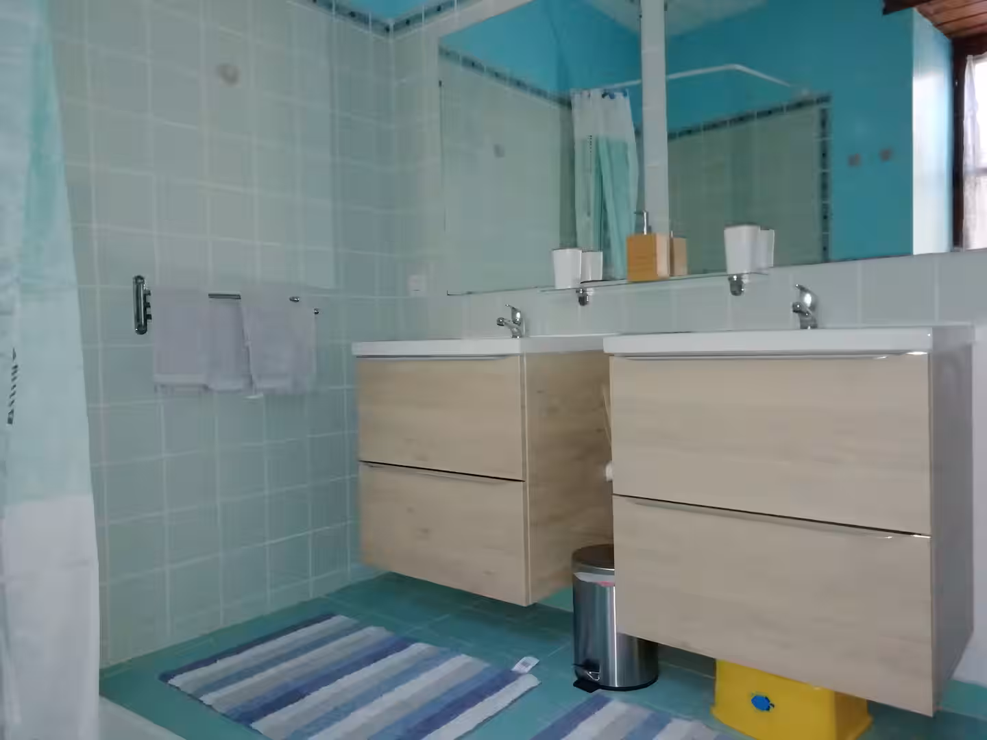 bathroom3