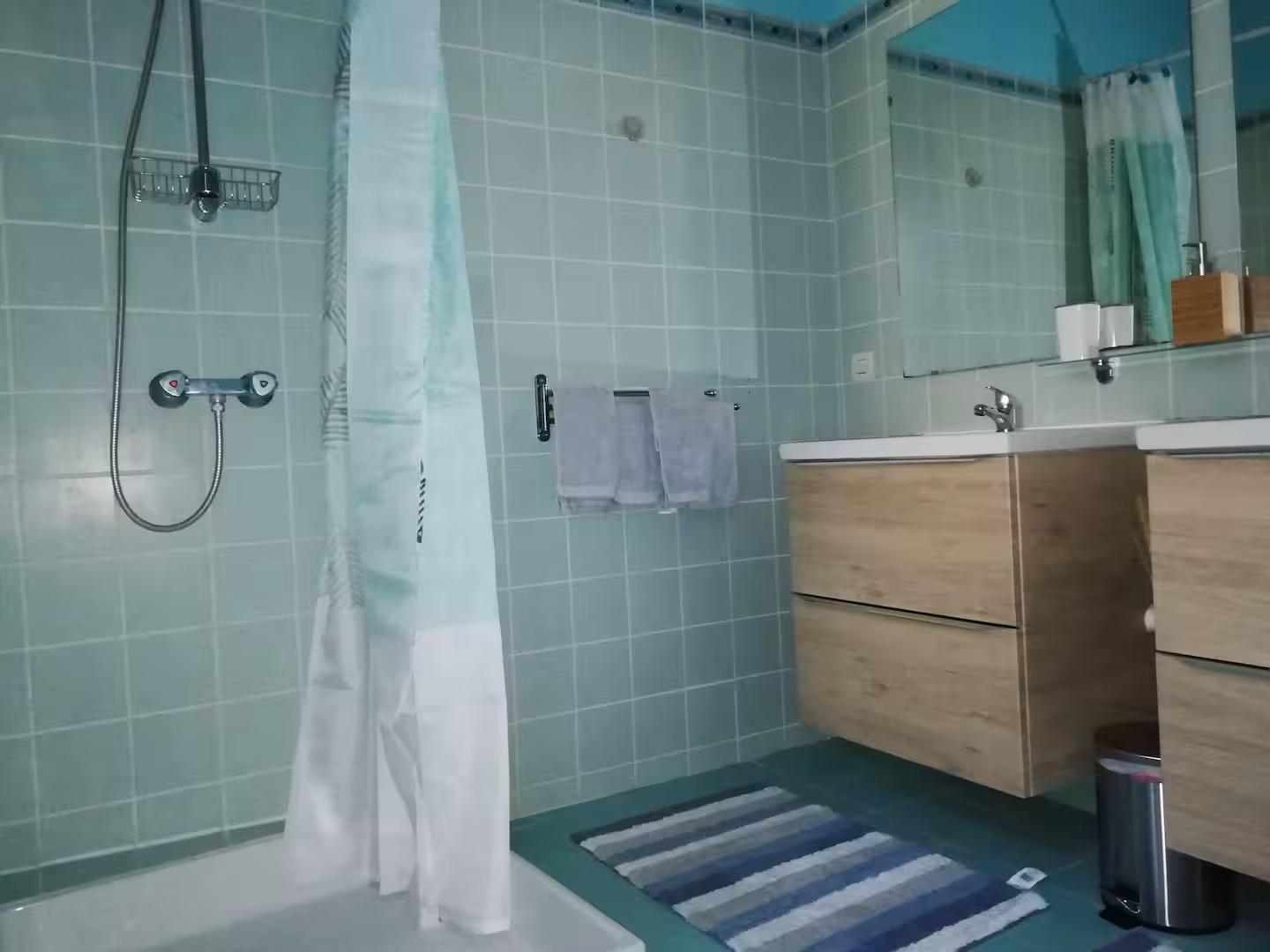 bathroom4