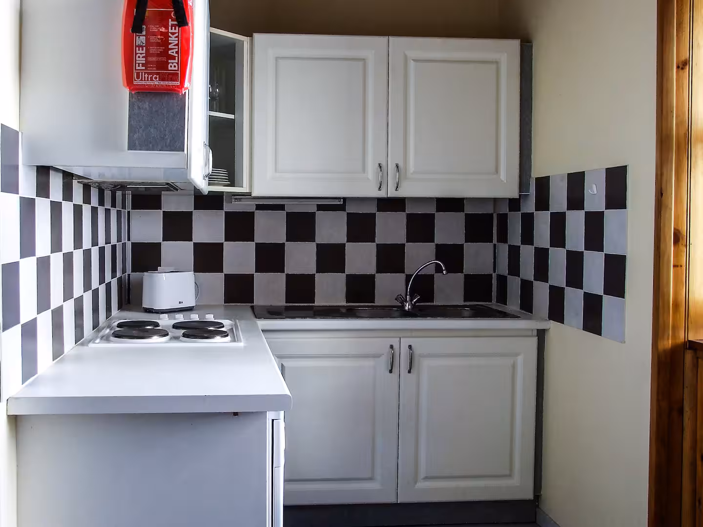 kitchen1